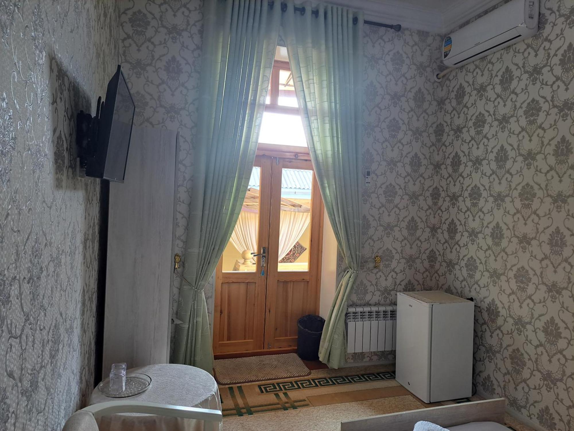 Royal Lux Guest House 撒马尔罕 外观 照片